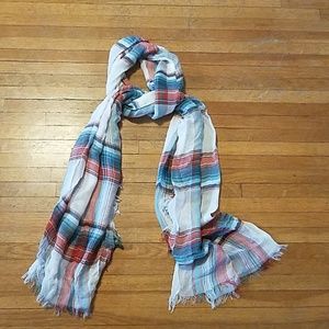 Gap scarf